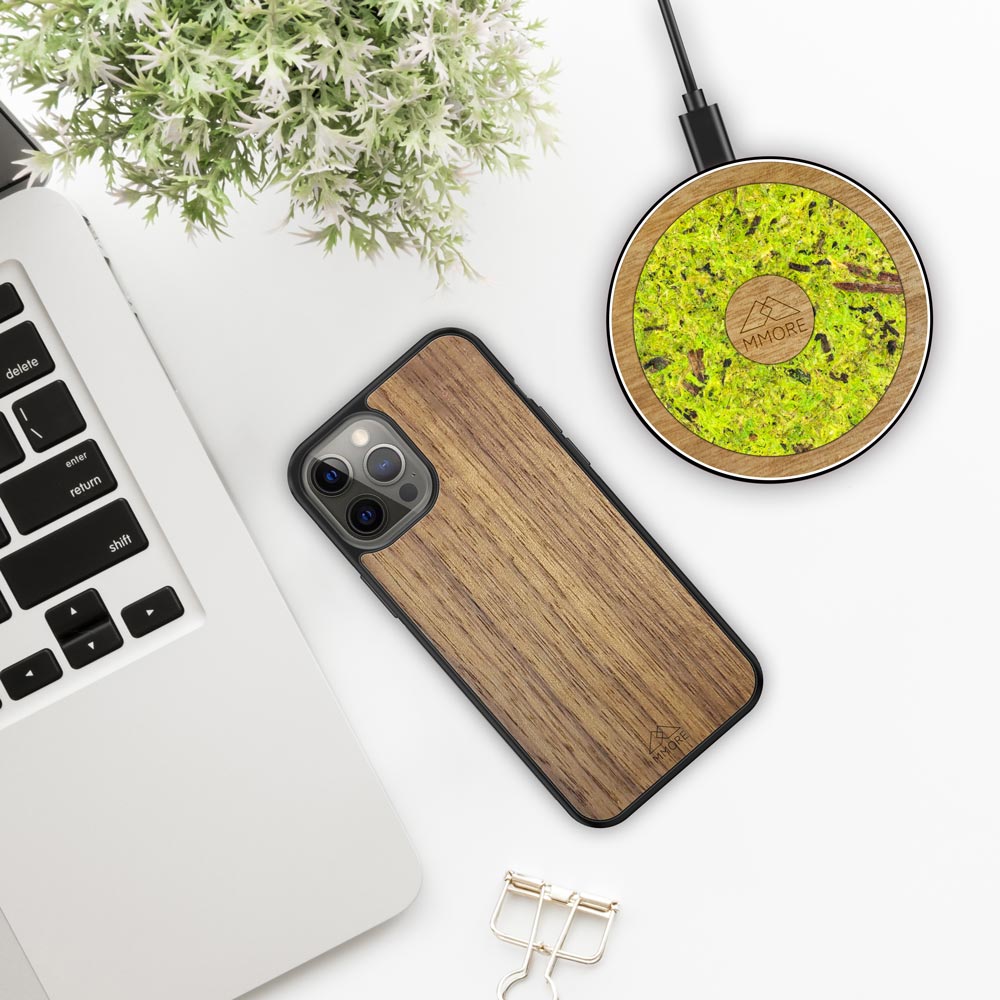 Wireless Charger With Organic and Wood Material